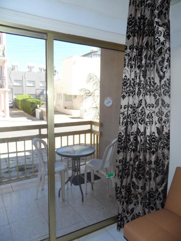ليماسول Geotanya Apartments الغرفة الصورة
